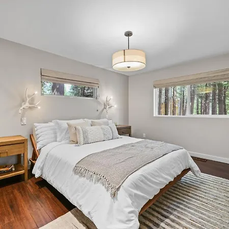 Azure Retreat On The West Shore - Renovated, Pet-Friendly, Steps From Homewood!